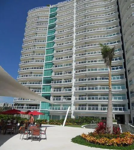 Bay View Grand Marina 3 Bedrooms South Tower- 9th Floor * Zihuatanejo
