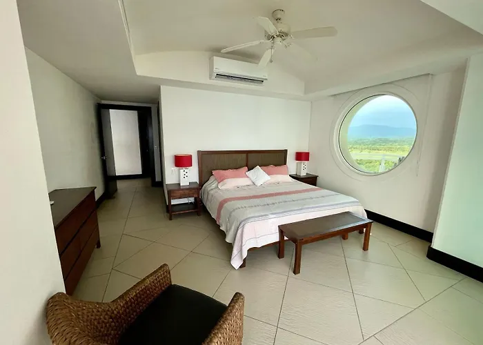 Bay View Grand Marina 3 Bedrooms South Tower- 9th Floor Zihuatanejo