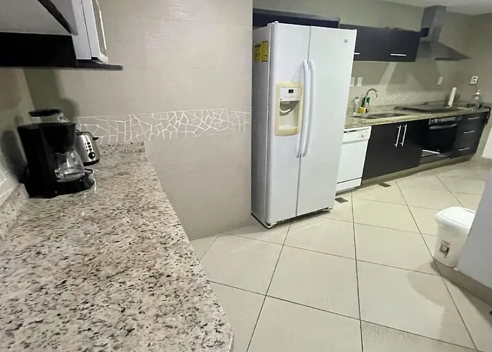 Bay View Grand Marina 3 Bedrooms South Tower- 9th Floor Zihuatanejo