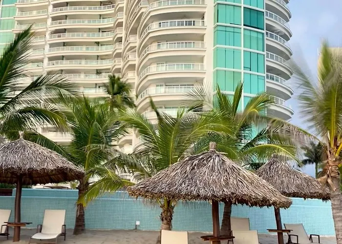 Bay View Grand Marina 3 Bedrooms South Tower- 9th Floor * Zihuatanejo