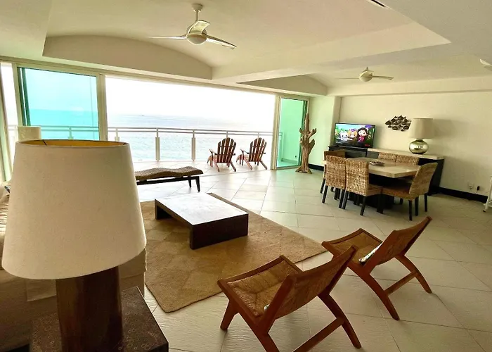 Bay View Grand Marina 3 Bedrooms South Tower- 9th Floor *